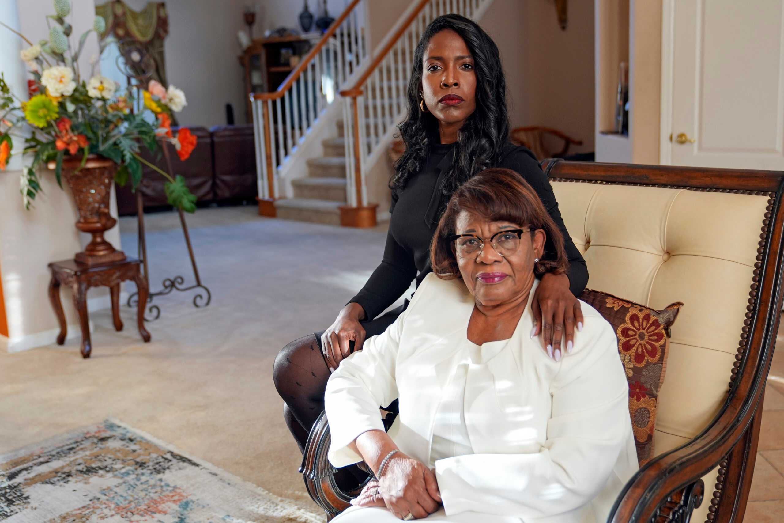Florida family’s 911 call to help loved one ends in death after police breach safety protocols thumbnail image